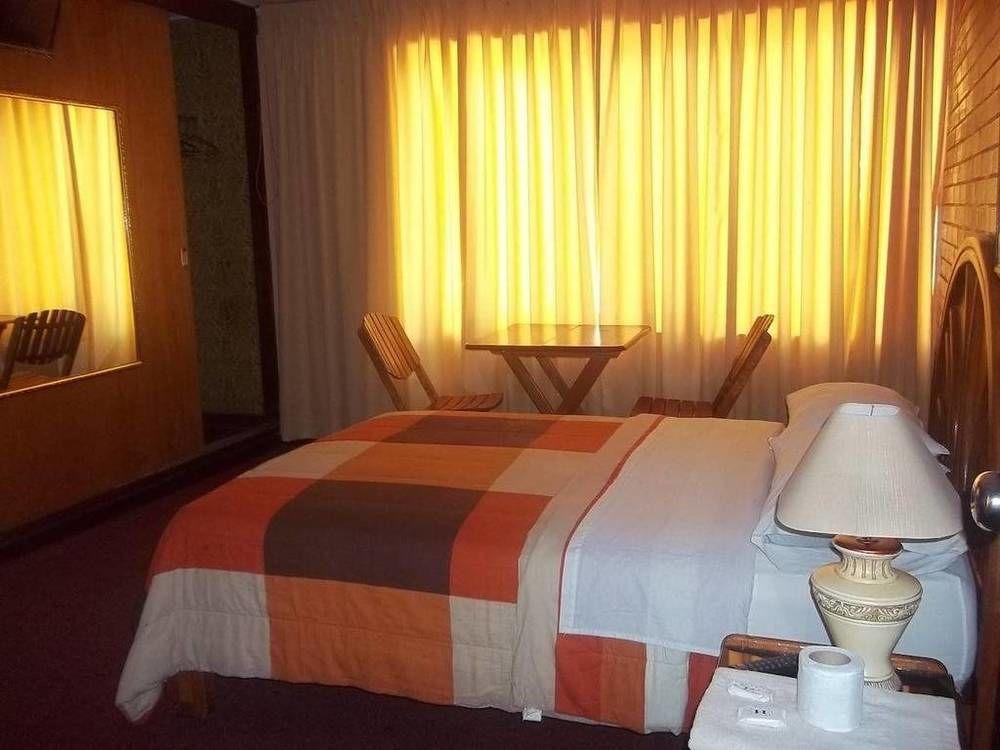 Hotel Excalibur Lima Exteriér fotografie
